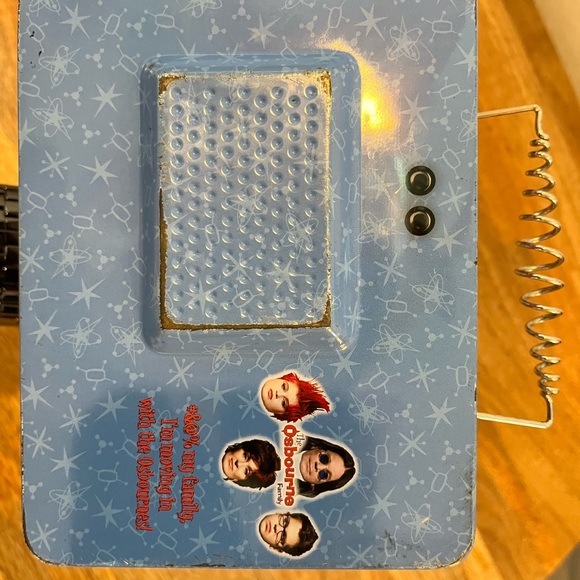 The Osborne family collectible tin - Picture 4 of 11